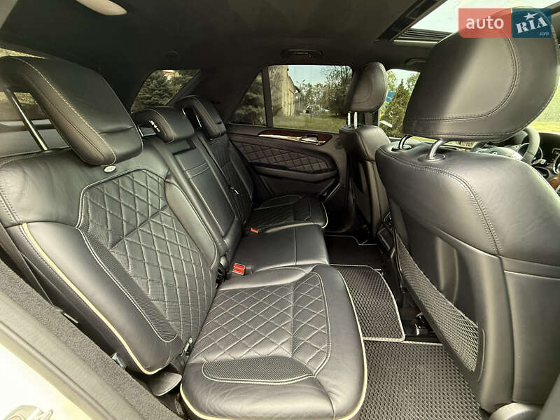 Внедорожник / Кроссовер Mercedes-Benz M-Class 2012 в Харькове