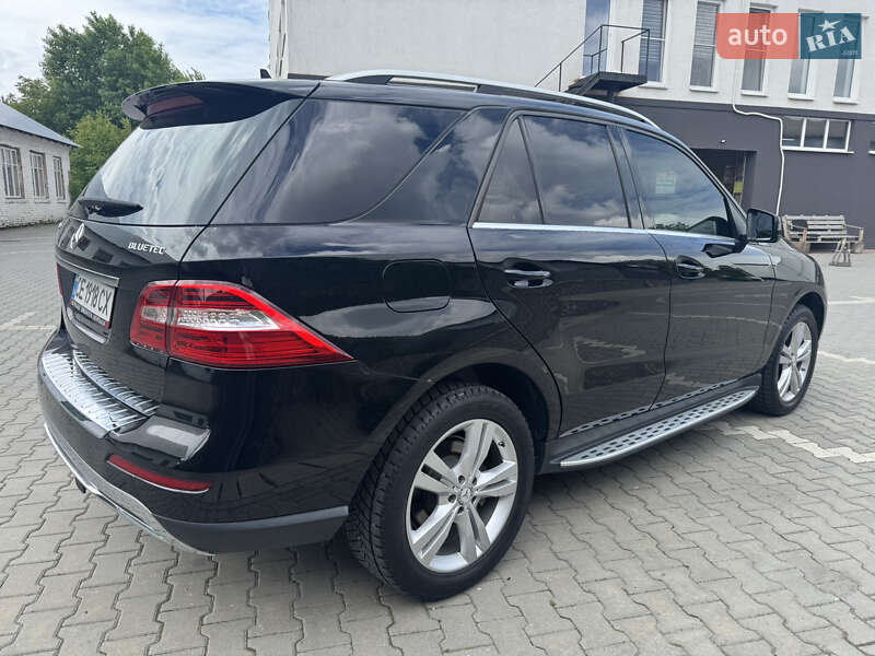 Внедорожник / Кроссовер Mercedes-Benz M-Class 2013 в Черновцах