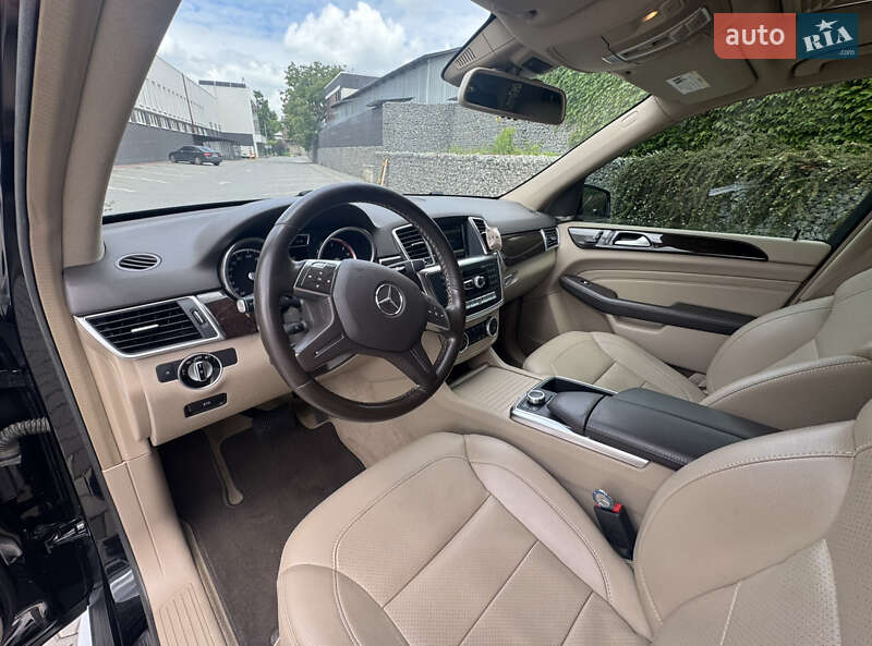 Внедорожник / Кроссовер Mercedes-Benz M-Class 2013 в Черновцах