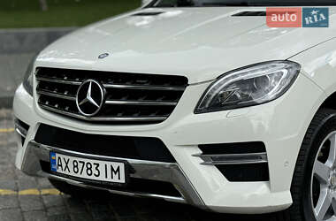 Позашляховик / Кросовер Mercedes-Benz M-Class 2013 в 