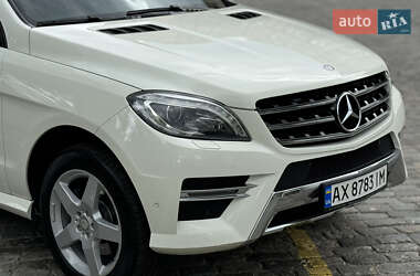 Позашляховик / Кросовер Mercedes-Benz M-Class 2013 в 