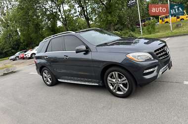 Внедорожник / Кроссовер Mercedes-Benz M-Class 2013 в 