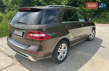 Внедорожник / Кроссовер Mercedes-Benz M-Class 2013 в 