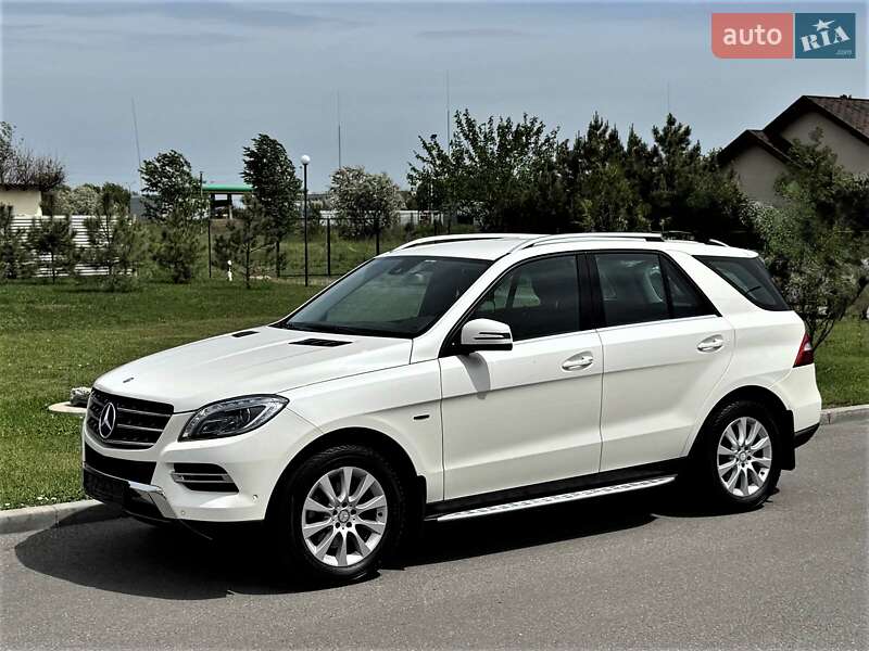Внедорожник / Кроссовер Mercedes-Benz M-Class 2014 в 