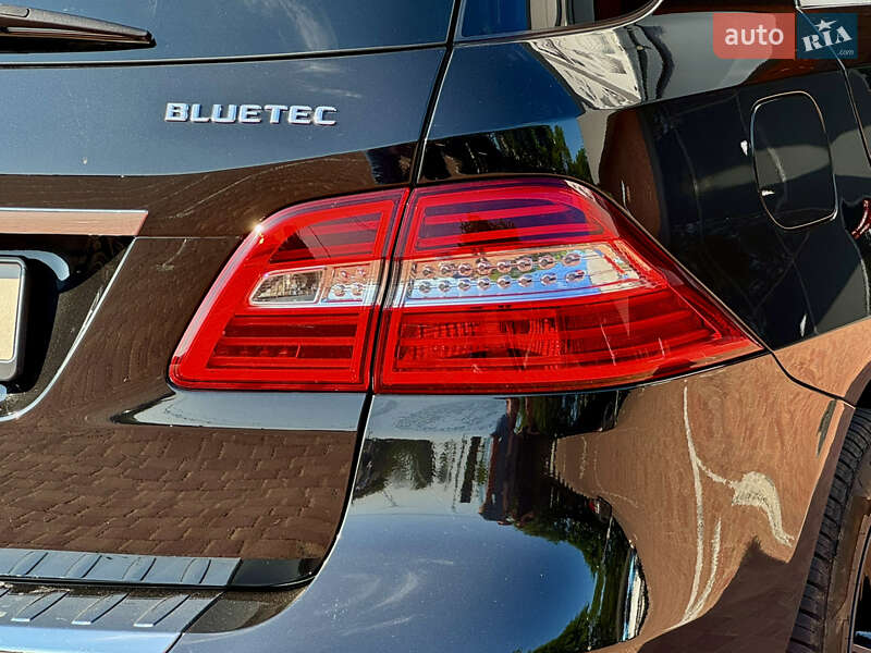 Внедорожник / Кроссовер Mercedes-Benz M-Class 2013 в Одессе
