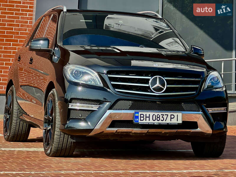 Внедорожник / Кроссовер Mercedes-Benz M-Class 2013 в Одессе