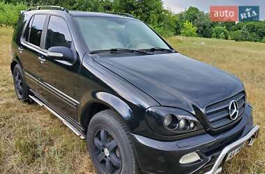 Позашляховик / Кросовер Mercedes-Benz M-Class 2001 в Дніпрі