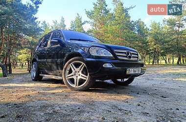 Позашляховик / Кросовер Mercedes-Benz M-Class 2003 в Павлограді