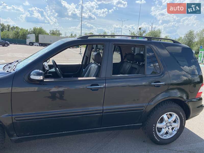 Внедорожник / Кроссовер Mercedes-Benz M-Class 2002 в Киеве