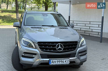 Внедорожник / Кроссовер Mercedes-Benz M-Class 2013 в 
