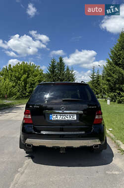 Внедорожник / Кроссовер Mercedes-Benz M-Class 2007 в 