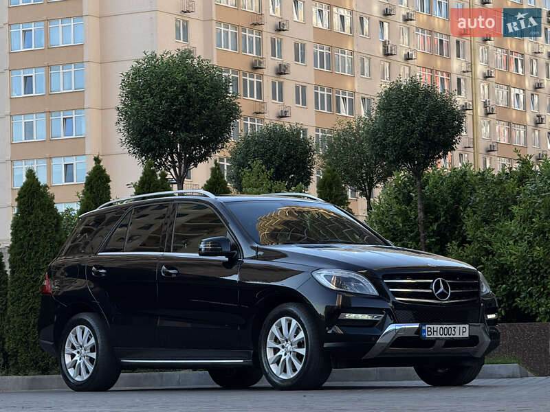 Внедорожник / Кроссовер Mercedes-Benz M-Class 2013 в Одессе