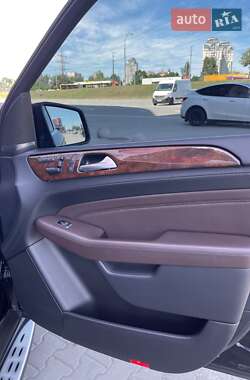 Внедорожник / Кроссовер Mercedes-Benz M-Class 2012 в 