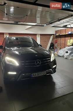 Внедорожник / Кроссовер Mercedes-Benz M-Class 2012 в 