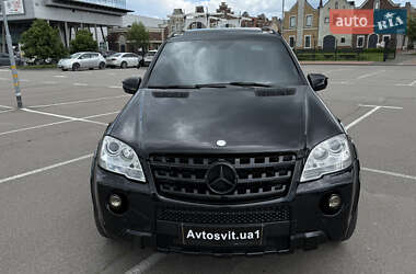Внедорожник / Кроссовер Mercedes-Benz M-Class 2010 в 