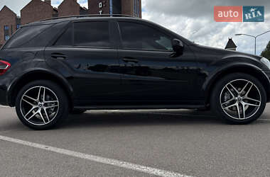 Внедорожник / Кроссовер Mercedes-Benz M-Class 2010 в 