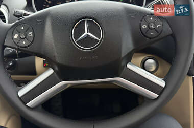 Внедорожник / Кроссовер Mercedes-Benz M-Class 2010 в 