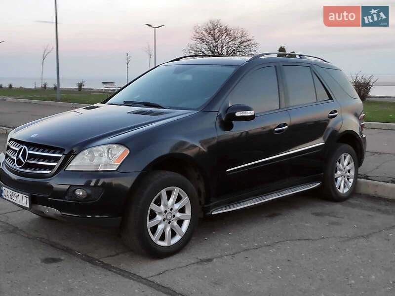 Внедорожник / Кроссовер Mercedes-Benz M-Class 2008 в 