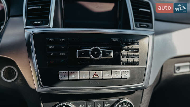 Внедорожник / Кроссовер Mercedes-Benz M-Class 2014 в Ровно