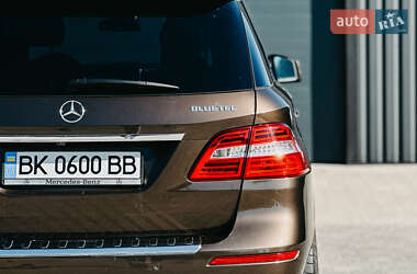 Внедорожник / Кроссовер Mercedes-Benz M-Class 2014 в 