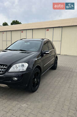 Внедорожник / Кроссовер Mercedes-Benz M-Class 2007 в 
