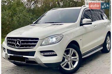Внедорожник / Кроссовер Mercedes-Benz M-Class 2012 в Ровно