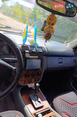 Позашляховик / Кросовер Mercedes-Benz M-Class 1998 в 