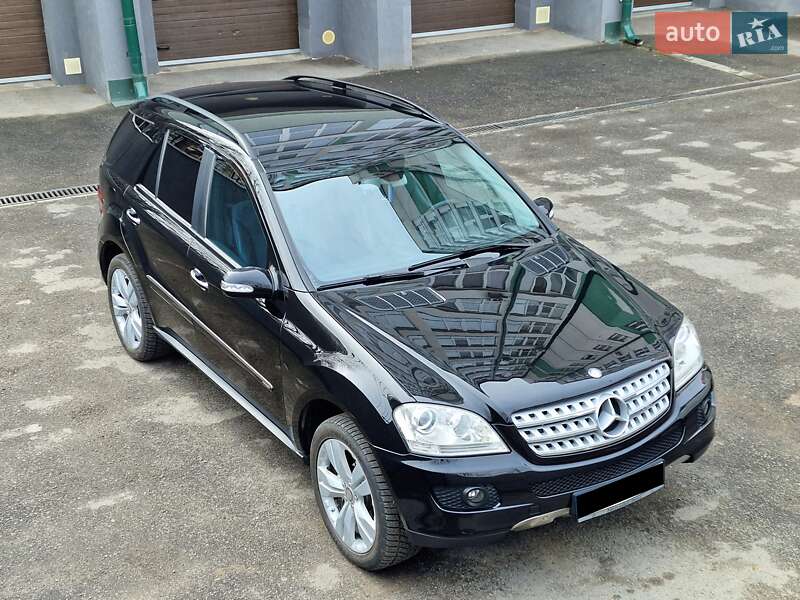 Позашляховик / Кросовер Mercedes-Benz M-Class 2008 в Чернівцях