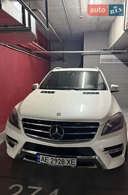 Внедорожник / Кроссовер Mercedes-Benz M-Class 2013 в 