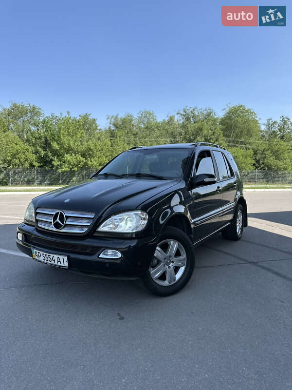 Позашляховик / Кросовер Mercedes-Benz M-Class 2004 в 