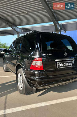 Позашляховик / Кросовер Mercedes-Benz M-Class 2004 в 