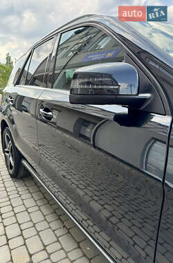 Внедорожник / Кроссовер Mercedes-Benz M-Class 2014 в 