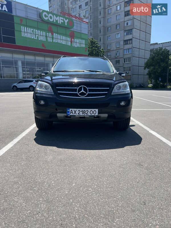 Внедорожник / Кроссовер Mercedes-Benz M-Class 2007 в 