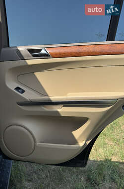 Внедорожник / Кроссовер Mercedes-Benz M-Class 2008 в 