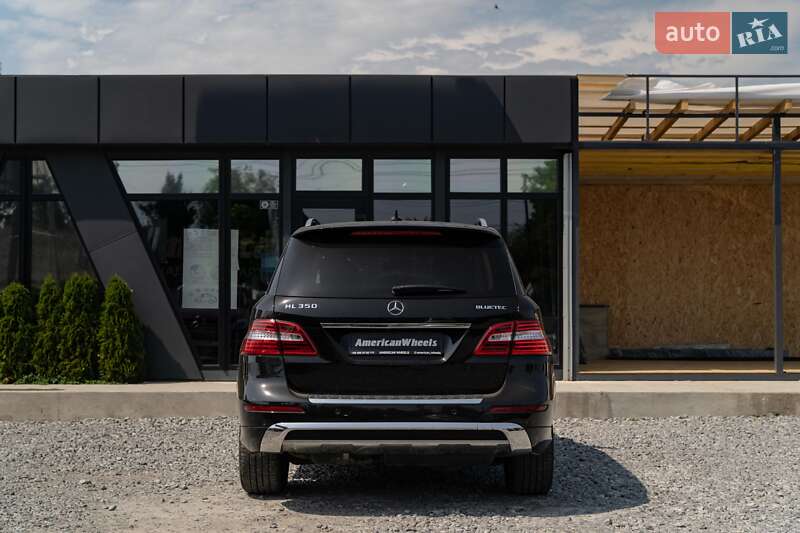 Внедорожник / Кроссовер Mercedes-Benz M-Class 2012 в Черновцах