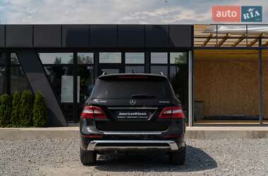 Внедорожник / Кроссовер Mercedes-Benz M-Class 2012 в 