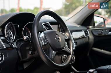 Внедорожник / Кроссовер Mercedes-Benz M-Class 2012 в 