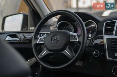 Внедорожник / Кроссовер Mercedes-Benz M-Class 2012 в 
