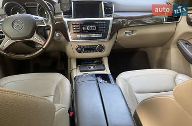 Внедорожник / Кроссовер Mercedes-Benz M-Class 2014 в 