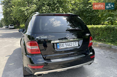 Внедорожник / Кроссовер Mercedes-Benz M-Class 2010 в 