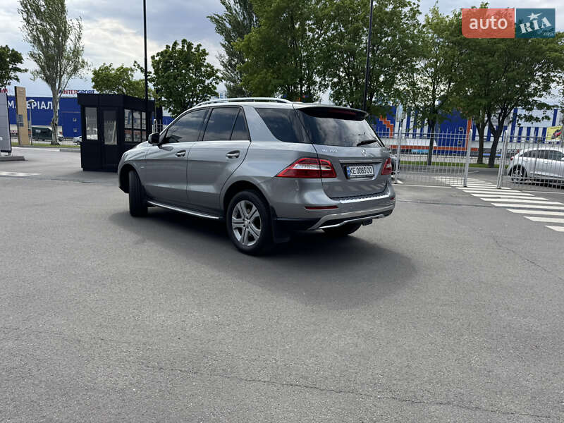 Внедорожник / Кроссовер Mercedes-Benz M-Class 2012 в Днепре