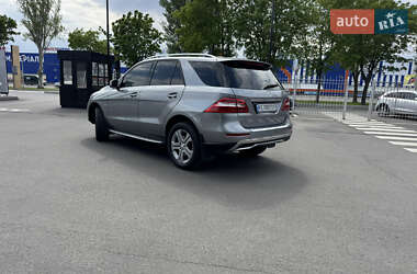 Внедорожник / Кроссовер Mercedes-Benz M-Class 2012 в 
