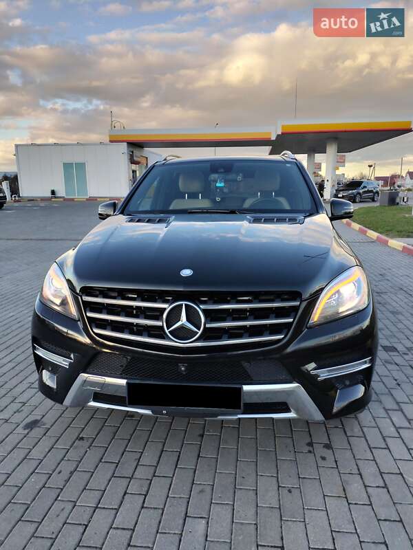 Внедорожник / Кроссовер Mercedes-Benz M-Class 2015 в Тернополе