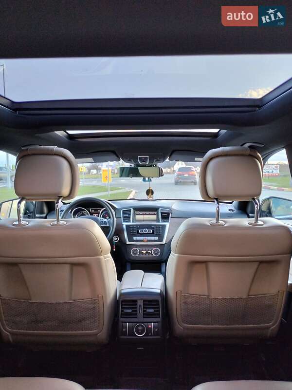 Внедорожник / Кроссовер Mercedes-Benz M-Class 2015 в Тернополе