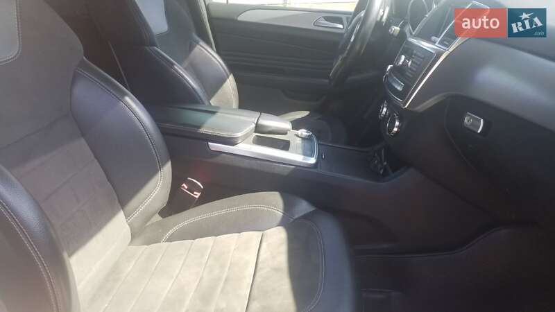 Внедорожник / Кроссовер Mercedes-Benz M-Class 2012 в Одессе