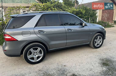 Внедорожник / Кроссовер Mercedes-Benz M-Class 2012 в 