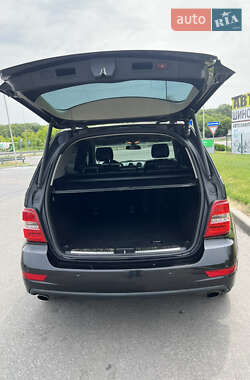 Внедорожник / Кроссовер Mercedes-Benz M-Class 2009 в Умани