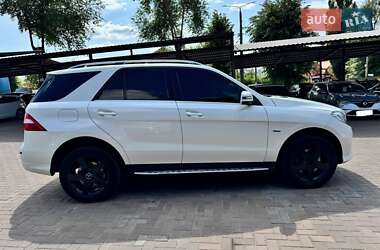 Внедорожник / Кроссовер Mercedes-Benz M-Class 2012 в 