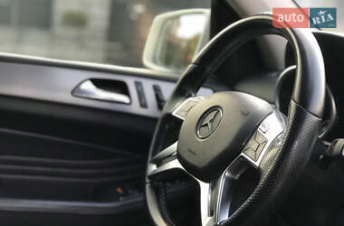 Внедорожник / Кроссовер Mercedes-Benz M-Class 2012 в 