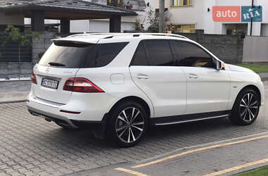 Внедорожник / Кроссовер Mercedes-Benz M-Class 2012 в 